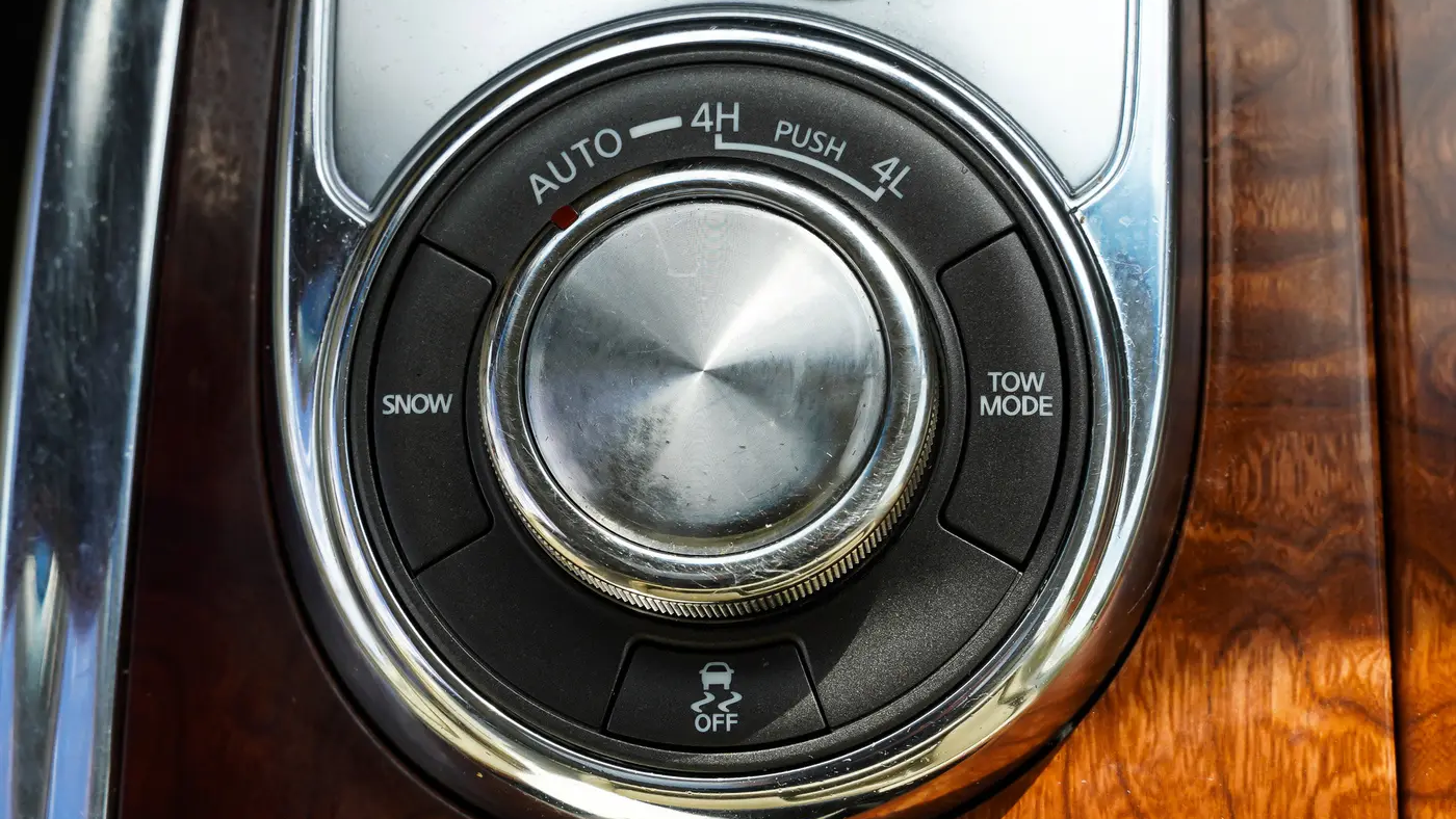 2017 INFINITI QX80 Base
