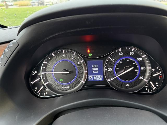 2017 INFINITI QX80 - $20,360