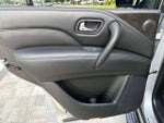 2020 QX80 Thumbnail 16