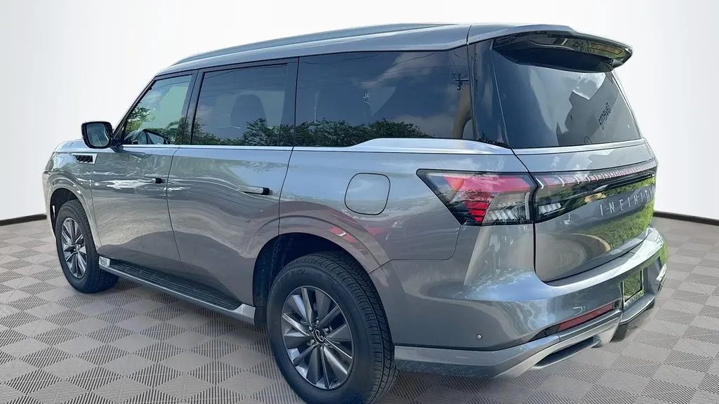 2027 INFINITI QX80 Pure
