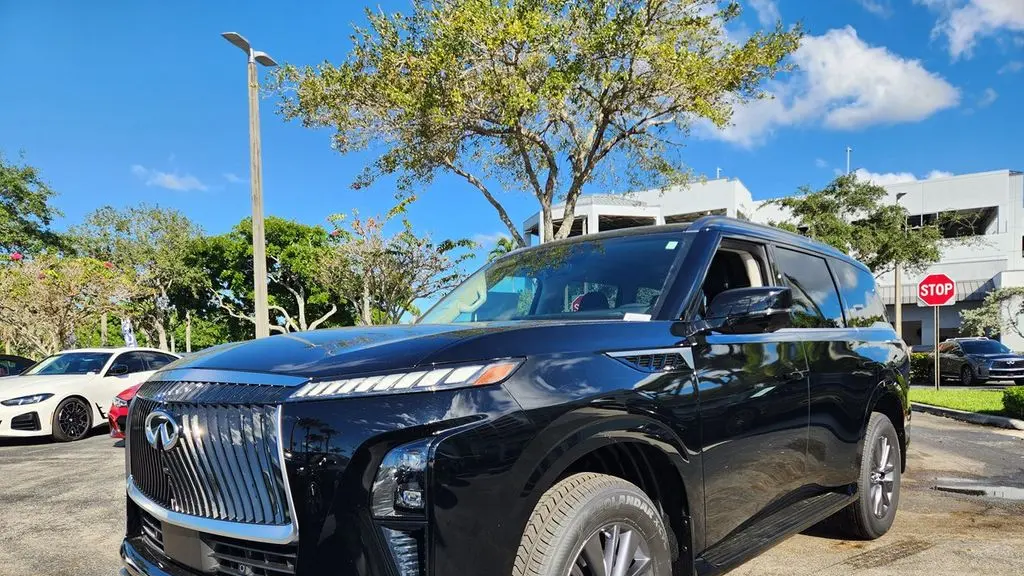 2026 INFINITI QX80 Pure
