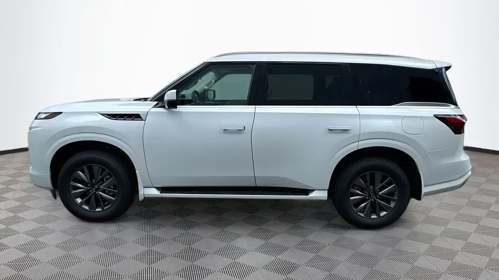 2026 INFINITI QX80 Pure