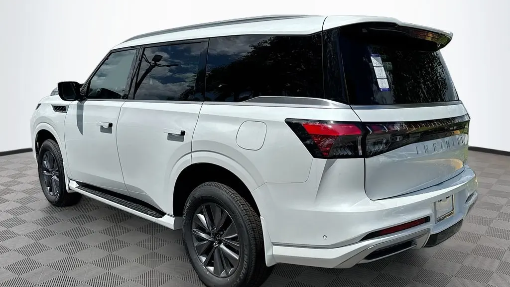 2026 INFINITI QX80 Pure
