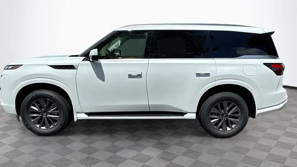 2026 INFINITI QX80 Pure