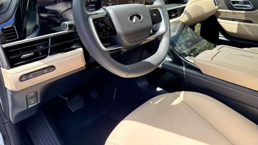 2026 INFINITI QX80 Pure