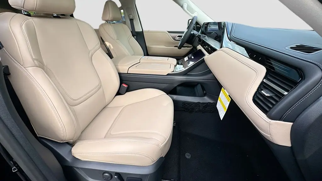 2026 INFINITI QX80 Pure
