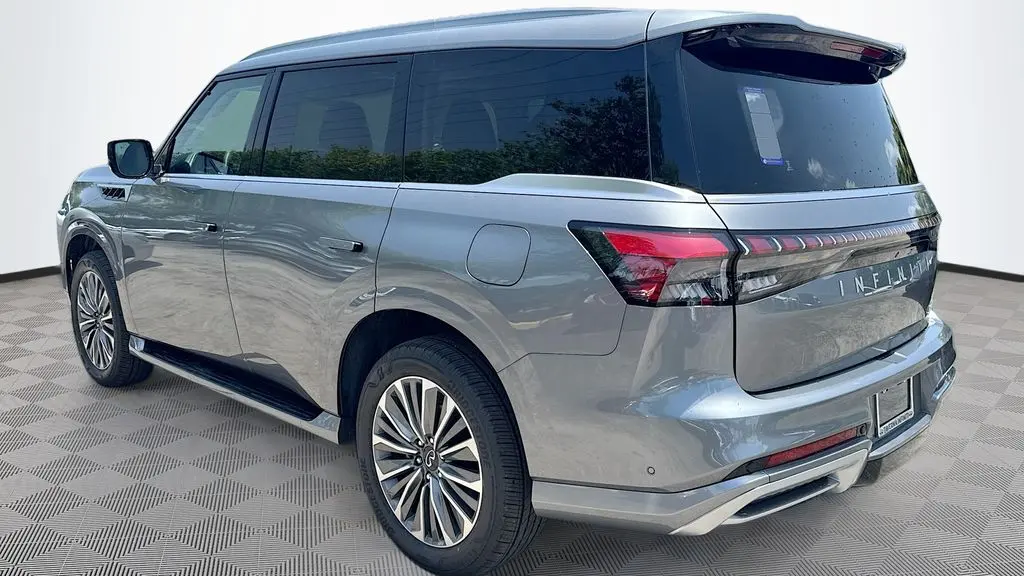 2027 INFINITI QX80 Luxe