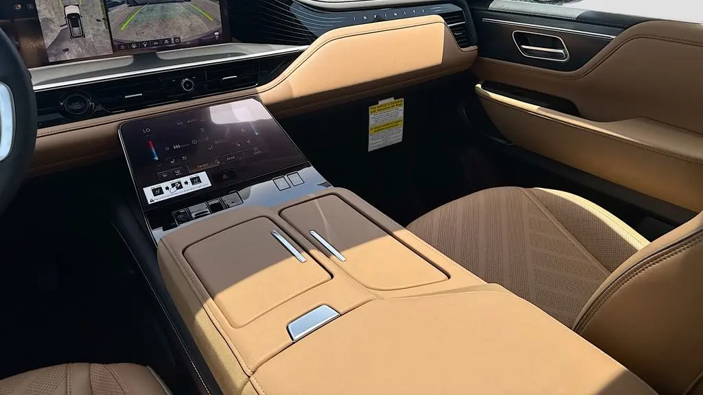 2027 INFINITI QX80 Luxe