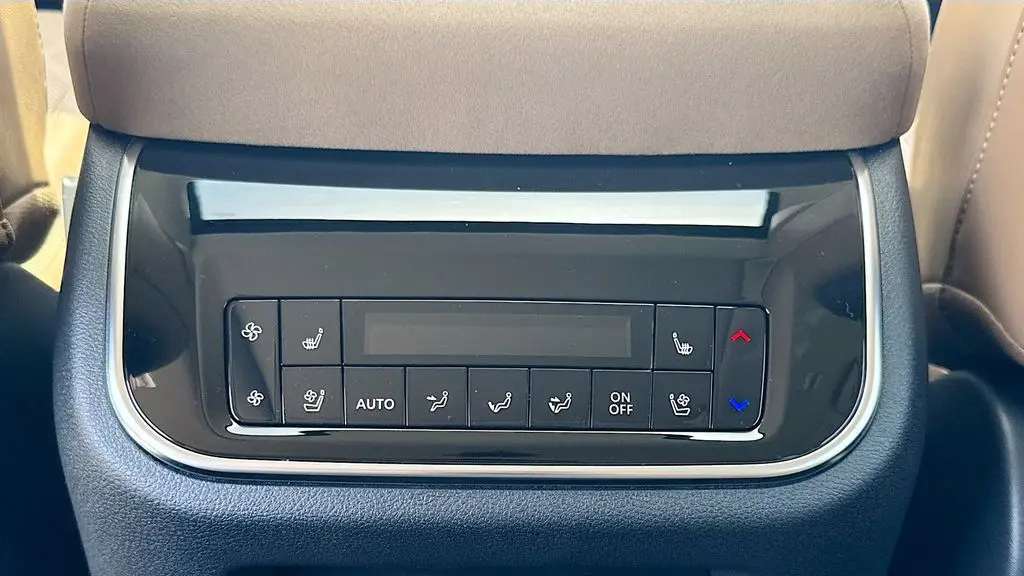 2027 INFINITI QX80 Luxe