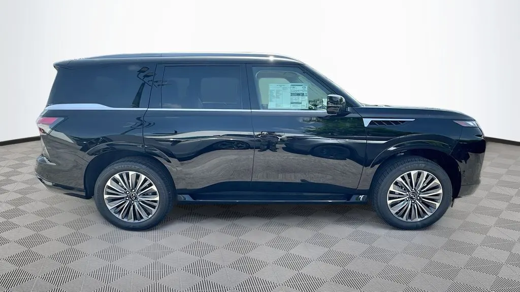 2027 INFINITI QX80 Luxe