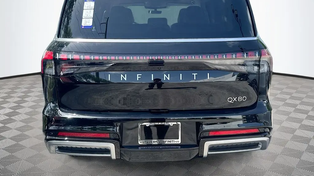 2027 INFINITI QX80 Luxe