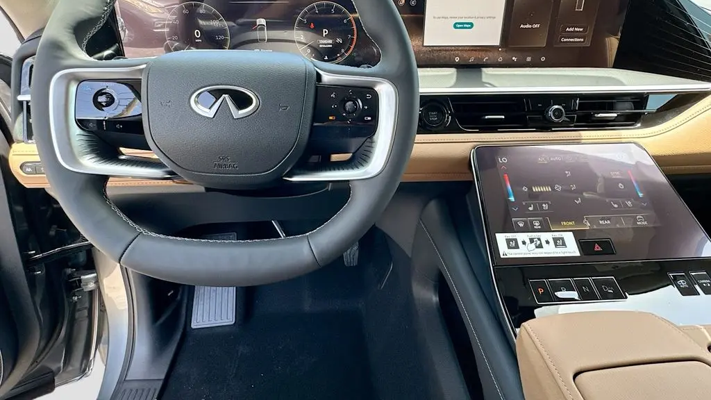 2027 INFINITI QX80 Luxe
