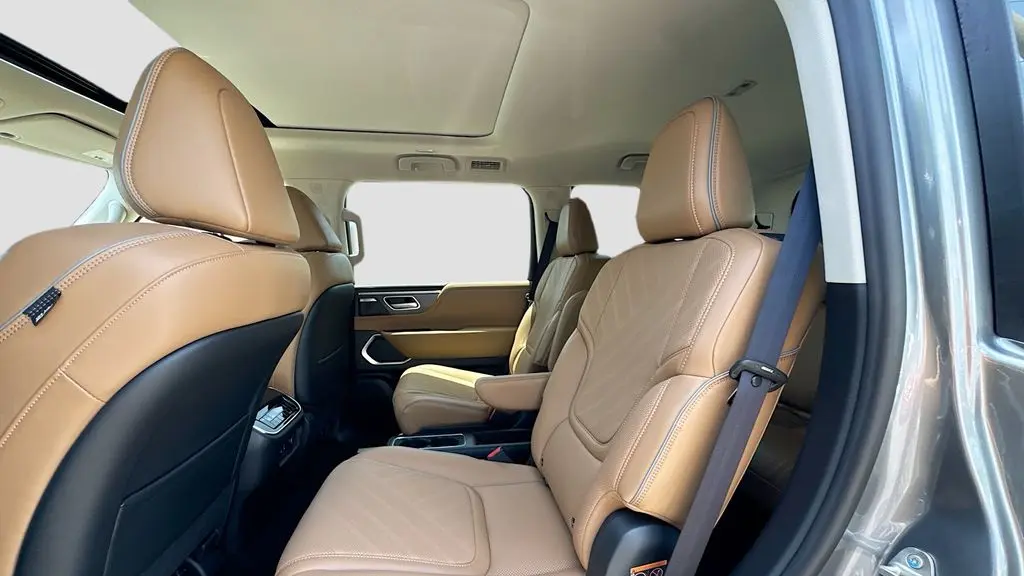 2027 INFINITI QX80 Luxe