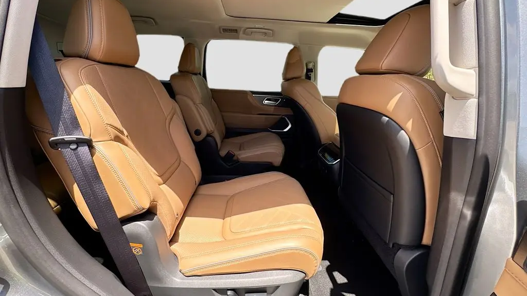 2027 INFINITI QX80 Luxe