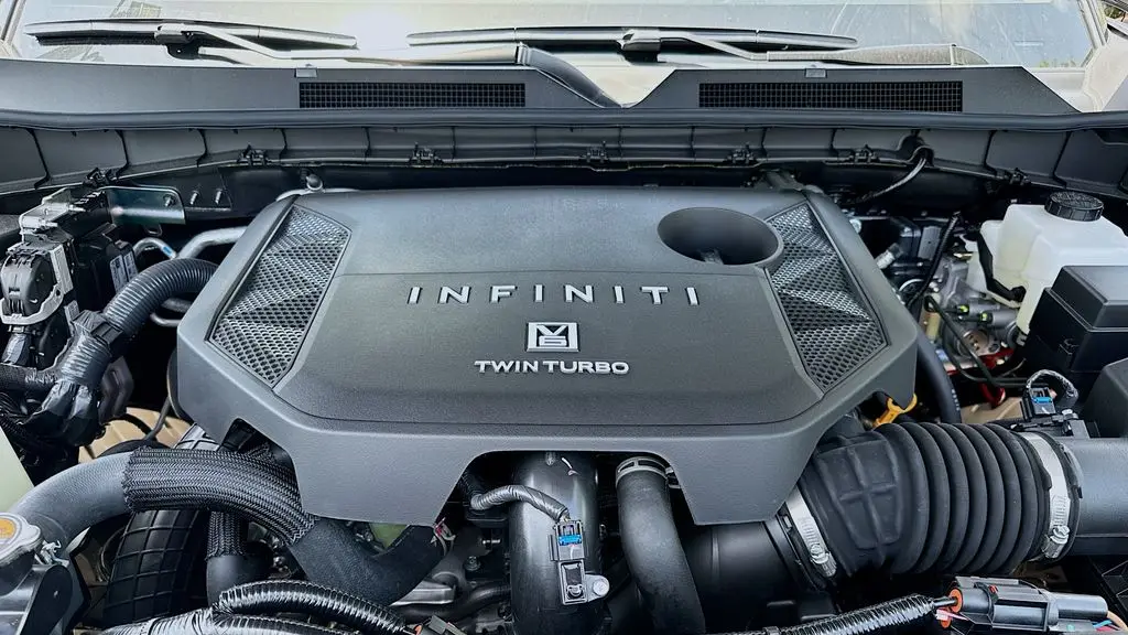 2027 INFINITI QX80 Luxe