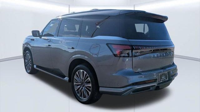 2027 INFINITI QX80 Luxe