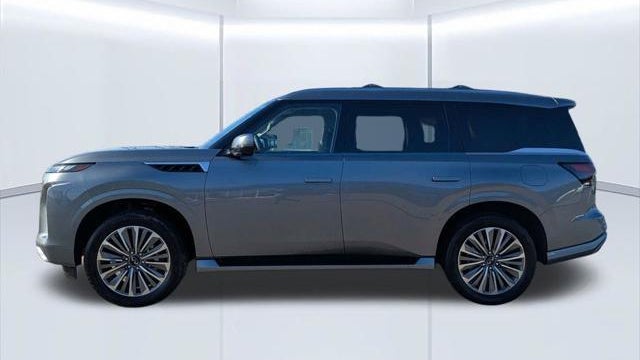 2027 INFINITI QX80 Luxe