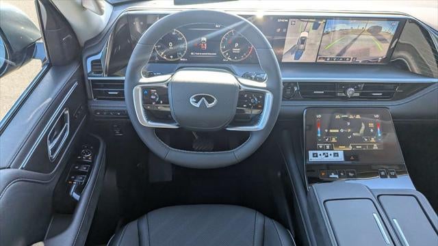 2027 INFINITI QX80 Luxe