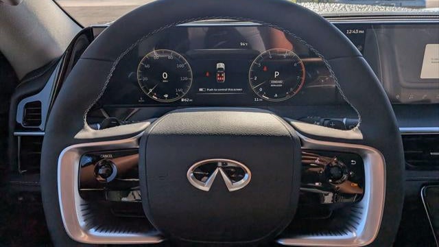 2027 INFINITI QX80 Luxe