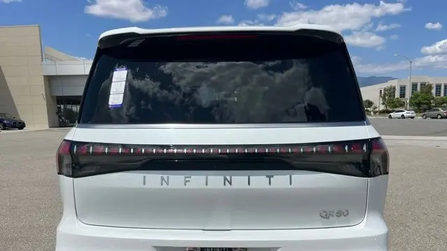 2026 INFINITI QX80 Luxe