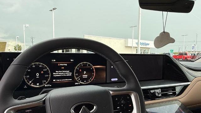 2026 INFINITI QX80 Luxe