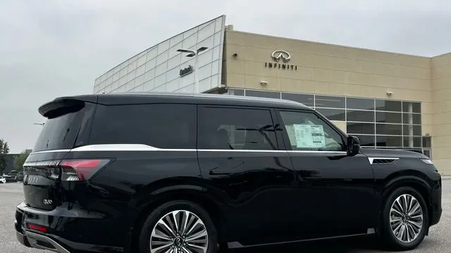 2026 INFINITI QX80 Luxe