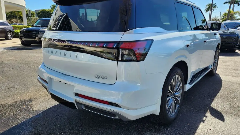2026 INFINITI QX80 Luxe