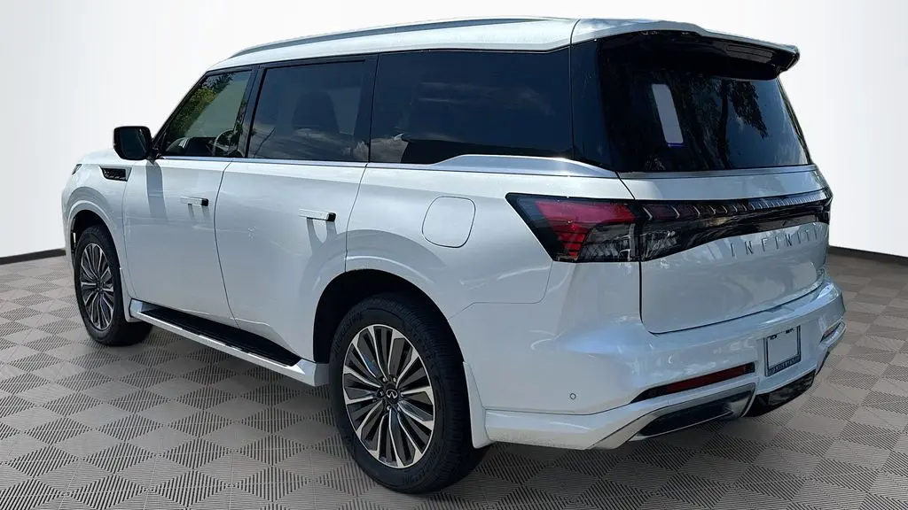 2026 INFINITI QX80 Luxe