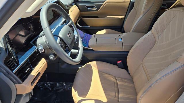 2027 INFINITI QX80 Luxe