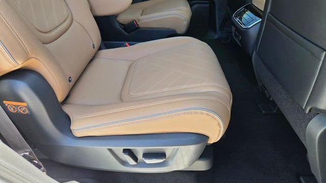 2027 INFINITI QX80 Luxe