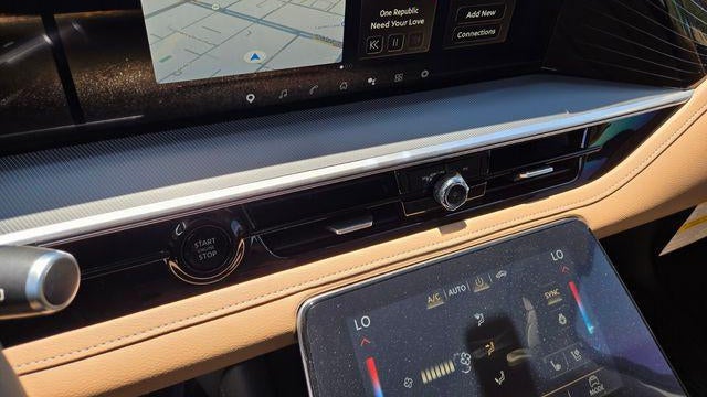 2027 INFINITI QX80 Luxe