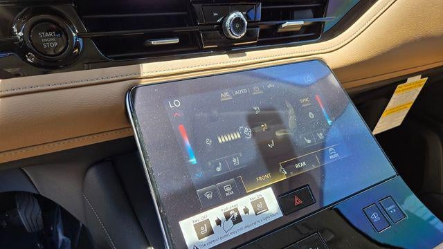 2027 INFINITI QX80 Luxe