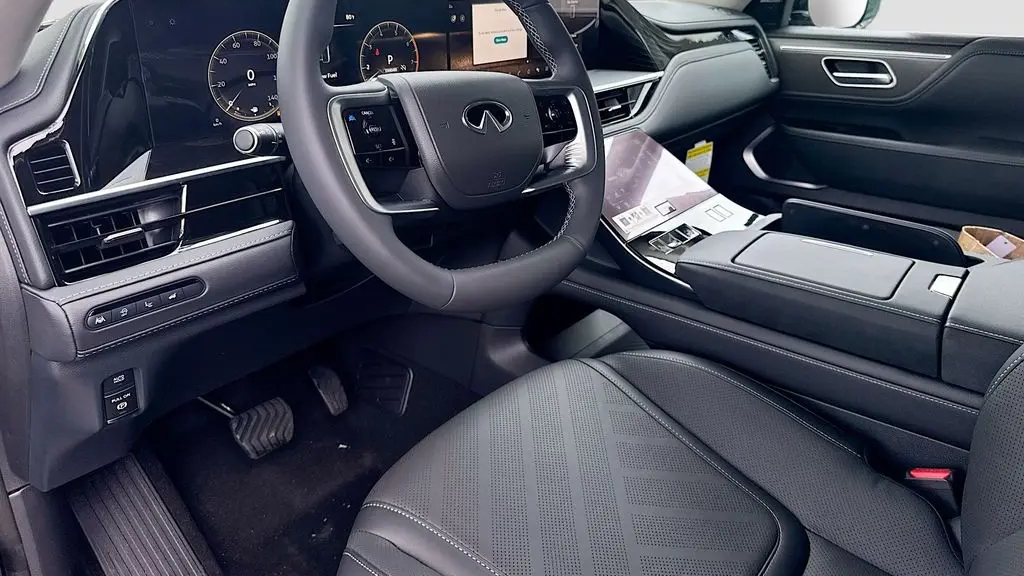 2026 INFINITI QX80 Luxe