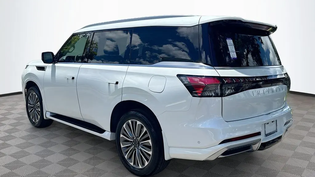 2026 INFINITI QX80 Luxe