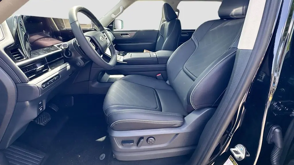 2027 INFINITI QX80 Luxe