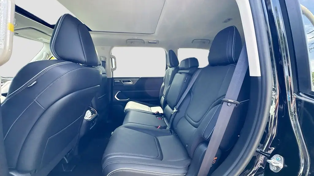 2027 INFINITI QX80 Luxe