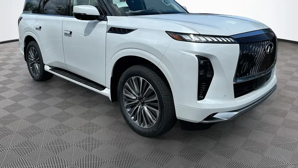 2026 INFINITI QX80 Luxe