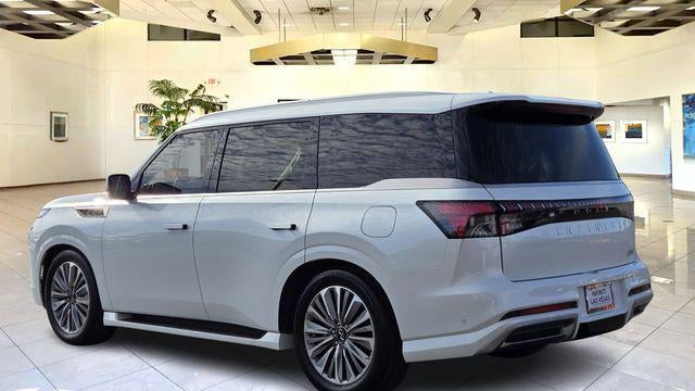 2025 INFINITI QX80 Luxe
