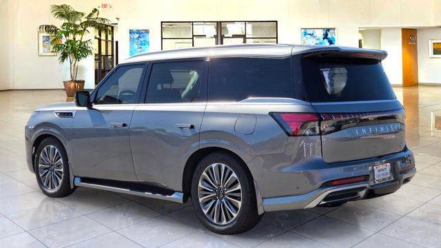 2027 INFINITI QX80 Luxe