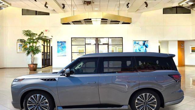 2027 INFINITI QX80 Luxe