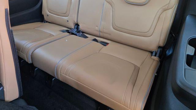 2027 INFINITI QX80 Luxe