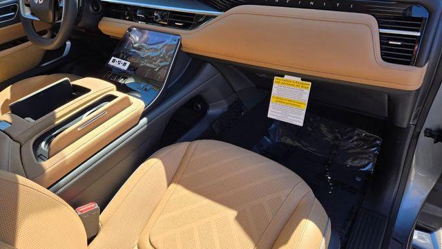 2027 INFINITI QX80 Luxe