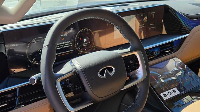2027 INFINITI QX80 Luxe