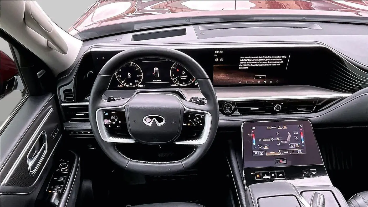 2025 INFINITI QX80 Luxe