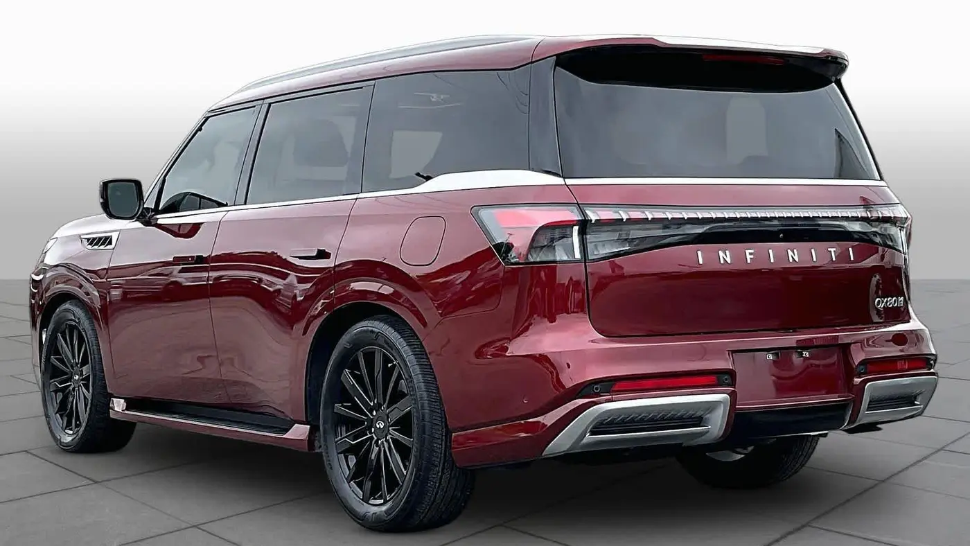 2025 INFINITI QX80 Luxe