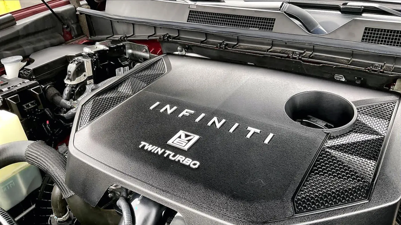 2025 INFINITI QX80 Luxe