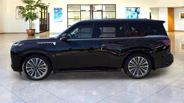 2027 INFINITI QX80 Luxe