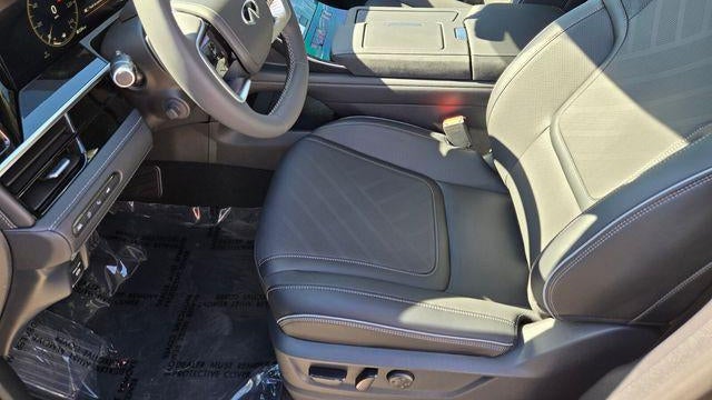 2027 INFINITI QX80 Luxe