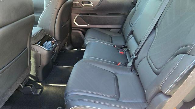2027 INFINITI QX80 Luxe