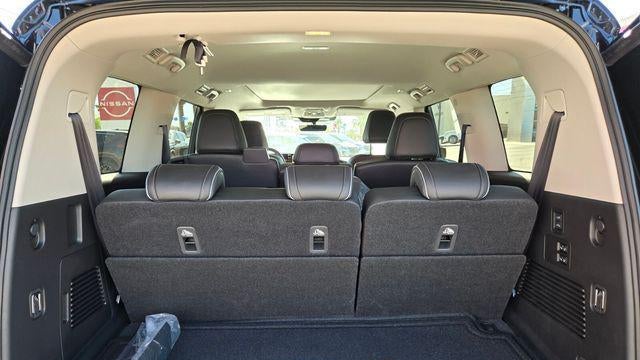 2027 INFINITI QX80 Luxe